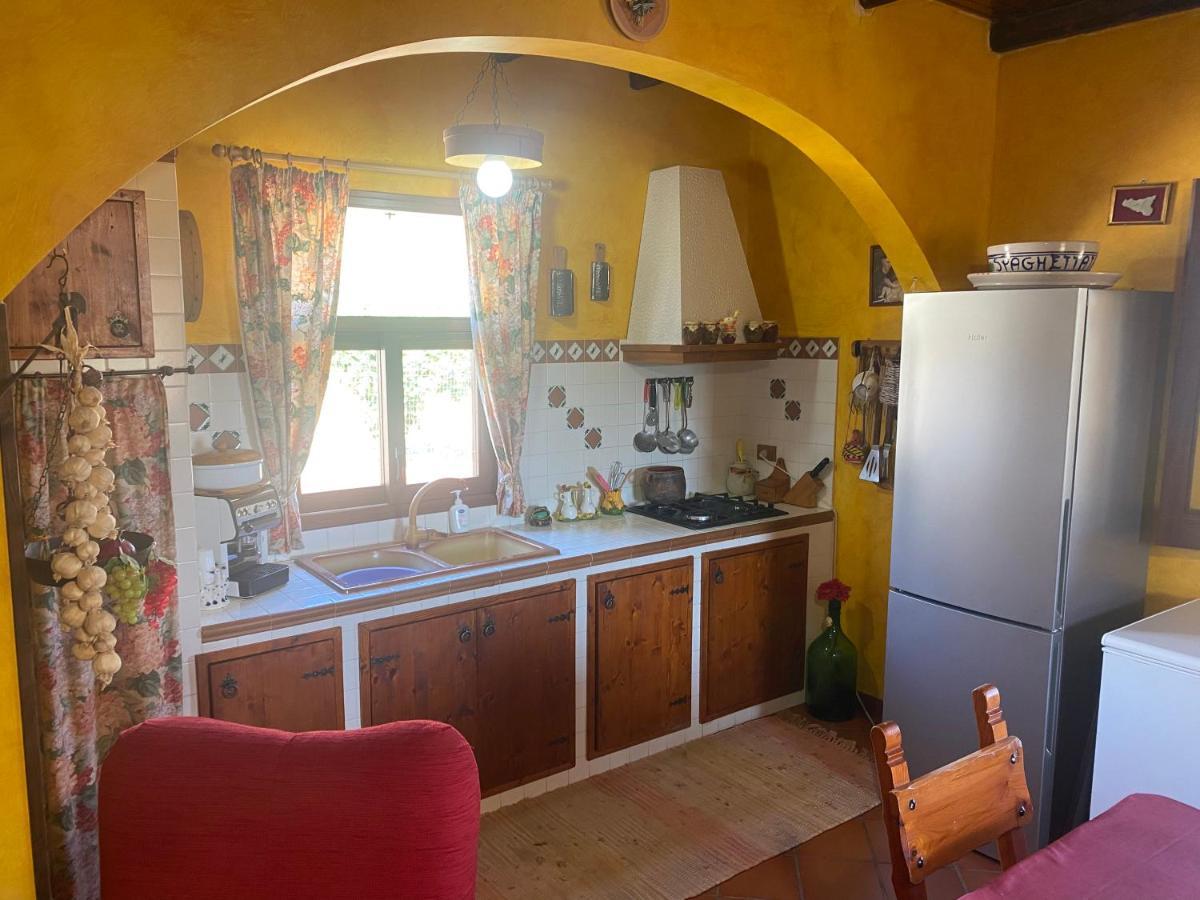 Villa Picciurro Mandra Capreria エクステリア 写真